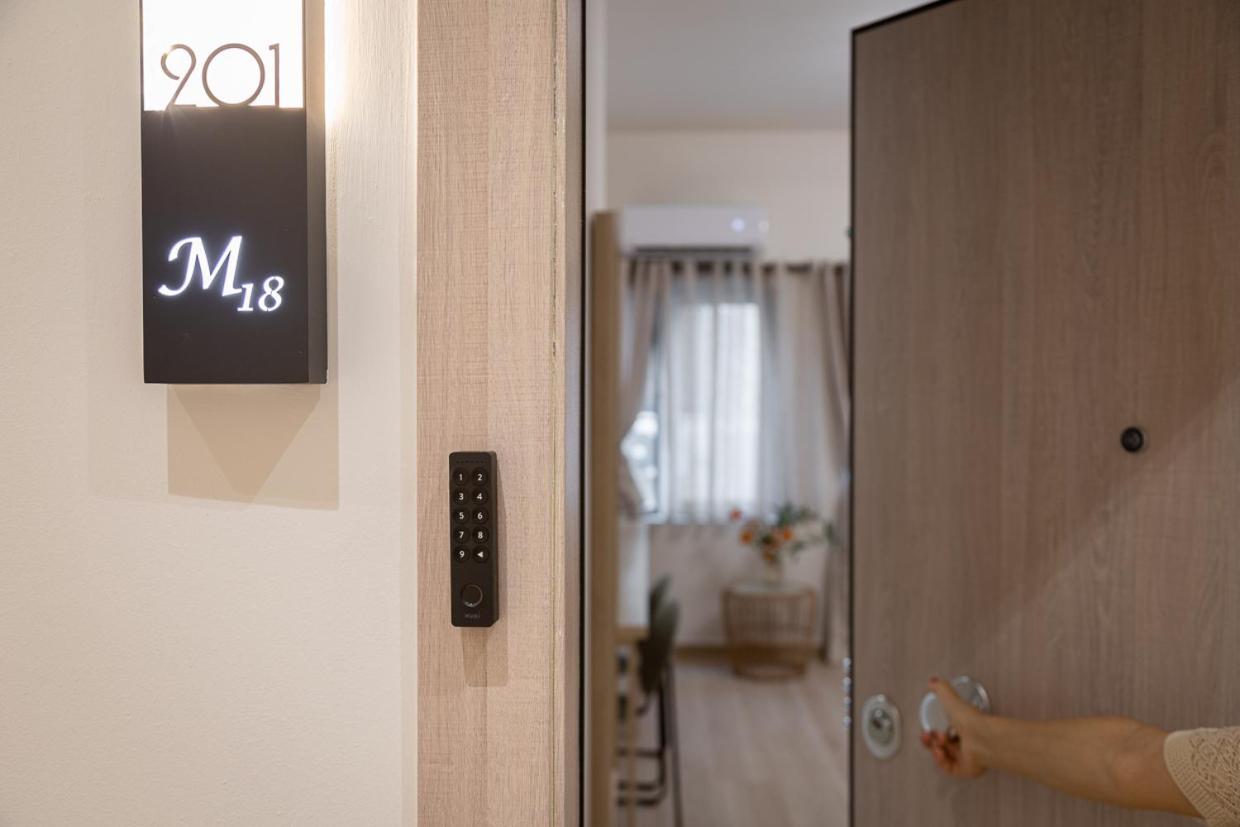 M18 Studios Monastiraki Gems เอเธนส์ ภายนอก รูปภาพ